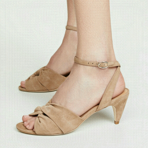 NWT Joie Mallison Camel Suede Kitten Heel Sandals
